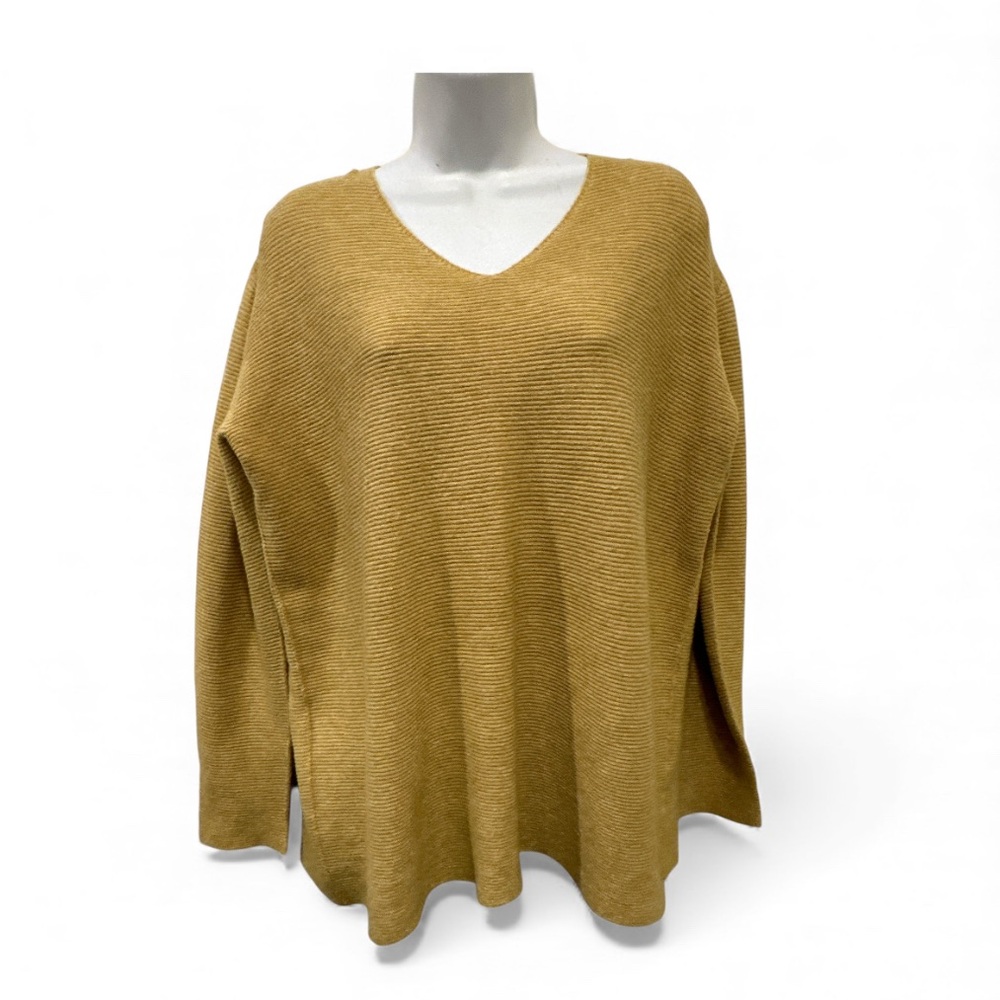Made In Italy V-Neck Tan Sweater